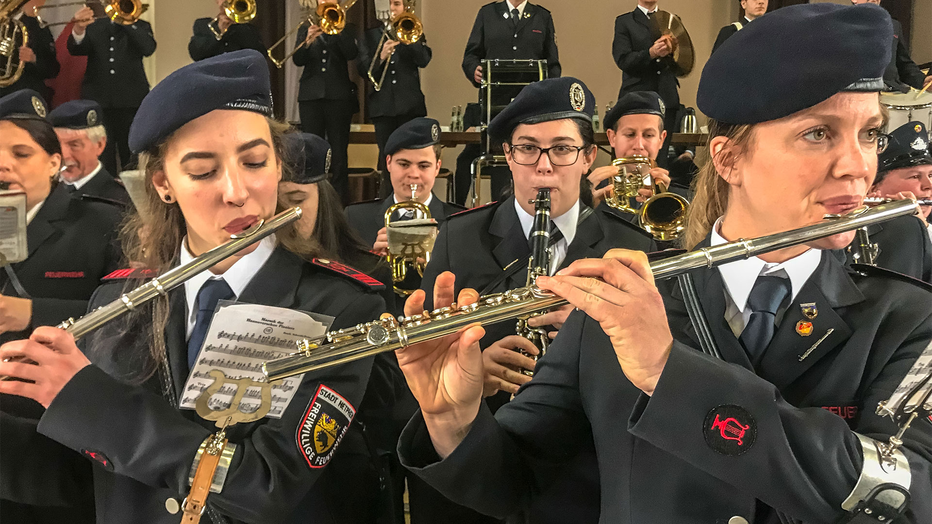 Die Feuerwehr spielt im Orchester